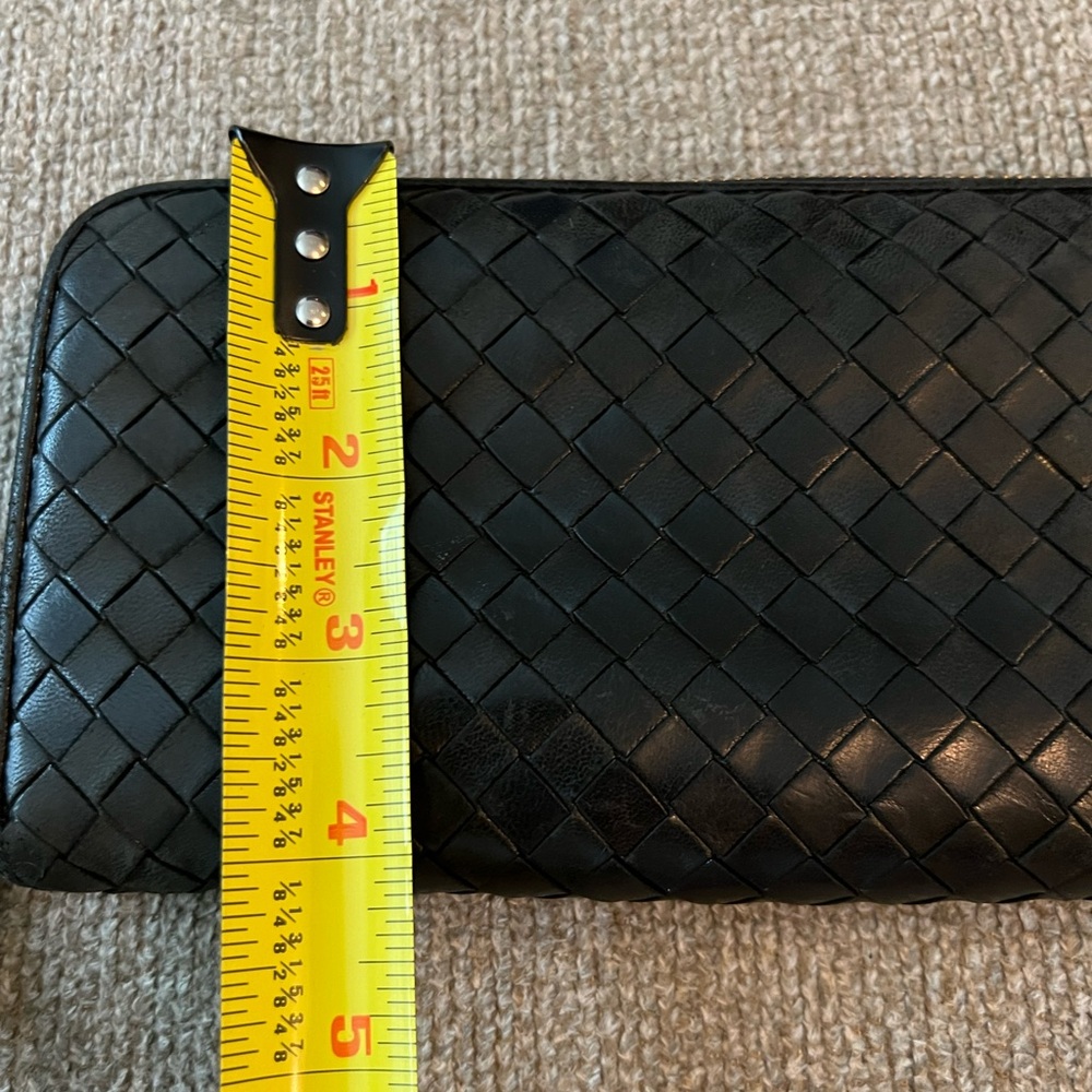 Bottega Veneta Leather Wallet - Picture 13 of 15